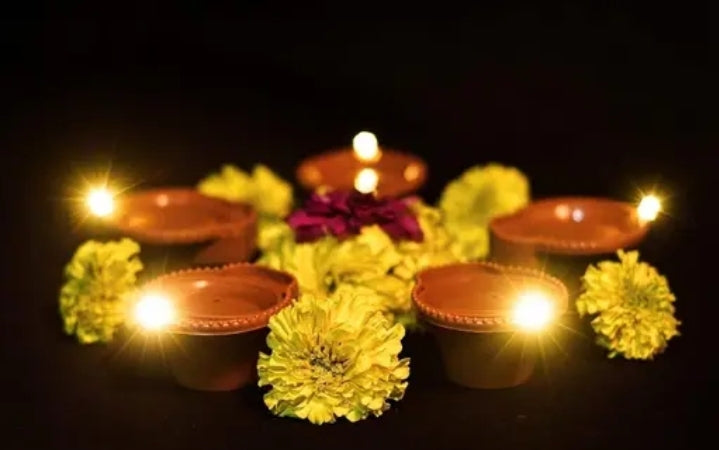 Set Of 12 Water Sensor Diya